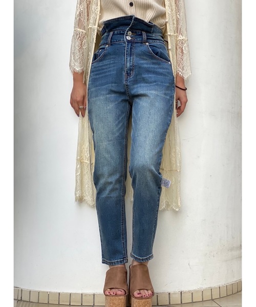 one way(ワンウェイ)の「ハイウエストテーパードDENIM(デニムパンツ)」|ダークインディゴブルー