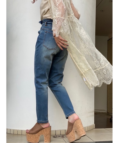 one way（ワンウェイ）の「ハイウエストテーパードDENIM（デニムパンツ・レディース・ブラック/ダークインディゴブルー・SMALL/MEDIUM）」の5枚目の写真