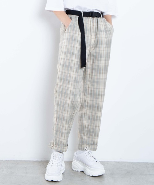 WEGO（ウィゴー）の「WEGO/【2点セット】ベルト付きチェックパンツ（スラックス・レディース・ホワイト系その他2/ベージュ系その他2/グリーン系その他2・FREE）」の3枚目の写真