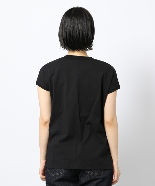 PAGEBOY(ページボーイ)の「ボトルネックフレンチスリーブ(Tシャツ/カットソー・レディース・ブラック/ブラウン/オフホワイト/ワインレッド/イエロー系その他/レッド系その他5・FREE)」の16枚目の写真