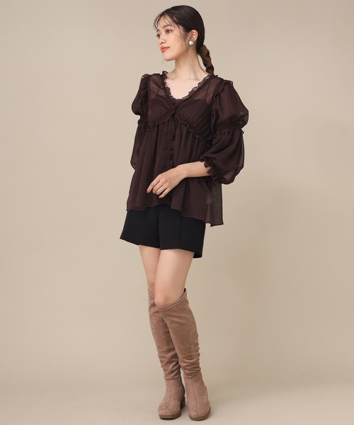 one after another NICE CLAUP(ワンアフターアナザーナイスクラップ)の「シアーフリル羽織(シャツ/ブラウス・レディース・ベージュ/ブラウン/オフホワイト・FREE)」の11枚目の写真