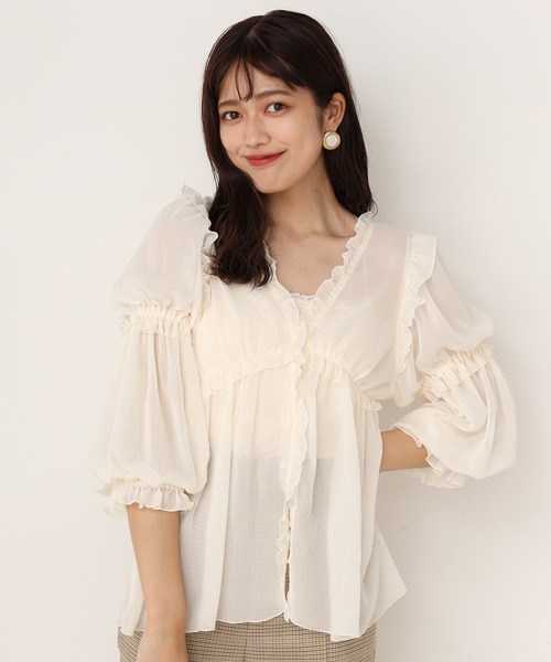 one after another NICE CLAUP(ワンアフターアナザーナイスクラップ)の「シアーフリル羽織(シャツ/ブラウス・レディース・ベージュ/ブラウン/オフホワイト・FREE)」の15枚目の写真