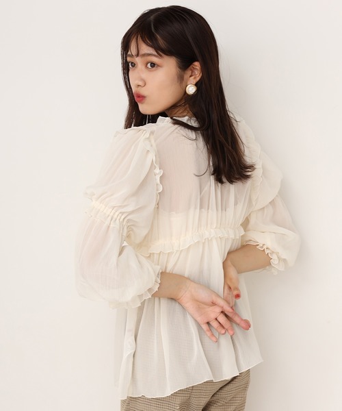 one after another NICE CLAUP(ワンアフターアナザーナイスクラップ)の「シアーフリル羽織(シャツ/ブラウス・レディース・ベージュ/ブラウン/オフホワイト・FREE)」の16枚目の写真