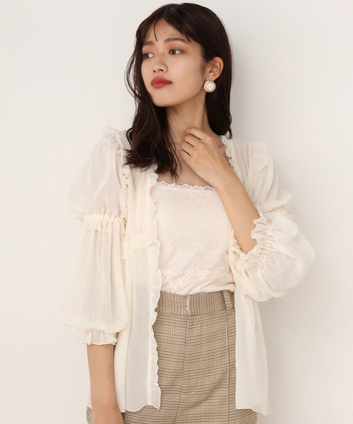 one after another NICE CLAUP(ワンアフターアナザーナイスクラップ)の「シアーフリル羽織(シャツ/ブラウス・レディース・ベージュ/ブラウン/オフホワイト・FREE)」の18枚目の写真