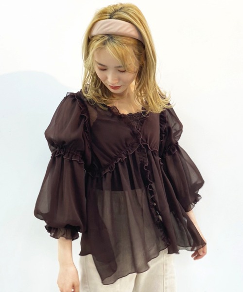 one after another NICE CLAUP(ワンアフターアナザーナイスクラップ)の「シアーフリル羽織(シャツ/ブラウス・レディース・ベージュ/ブラウン/オフホワイト・FREE)」の6枚目の写真