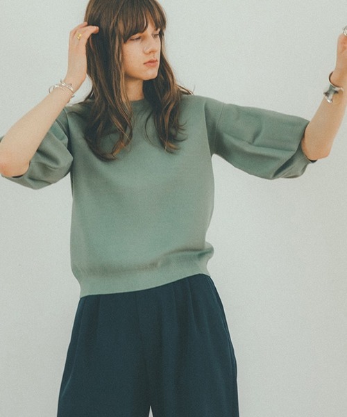 CLANE(クラネ)の「【CLANE(クラネ)】バルーンスリーブニット 19106-1041(ニット/セーター・レディース・ダークグリーン/ベージュ/ブラック・1)」の3枚目の写真