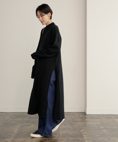 ADAM ET ROPE'(アダムエロペ)の「スリットニットワンピース(ワンピース・レディース・ブラック/ベージュ/ライトグリーン・FREE)」の5枚目の写真