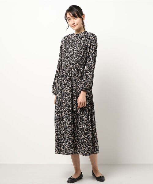 morphose 花柄 ワンピース ベルト付き Te chichi TERRASSE（テチチテラス）の「ベルト付花柄プリント