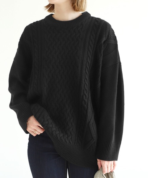 reca（レカ）の「オーバーシルエット ケーブル編みニット（ニット/セーター・レディース・ブラック/ベージュ/ブラウン/アイボリー/グレイッシュベージュ/オフホワイト・FREE）」の3枚目の写真