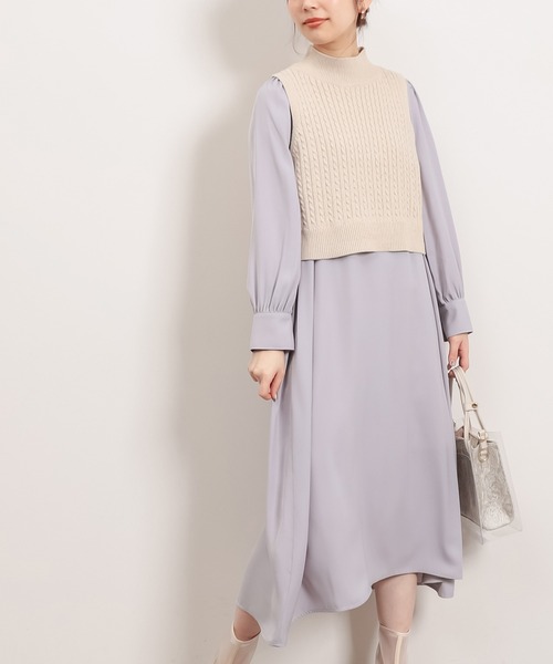 natural couture（ナチュラルクチュール）の「配色ステッチワンピース+ノースリニットベストセット（ワンピース・レディース・アイボリー/ブラック/ライトベージュ・FREE）」の3枚目の写真