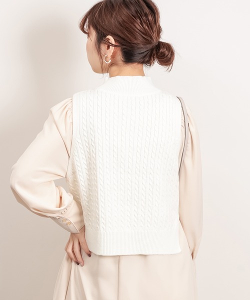 natural couture（ナチュラルクチュール）の「配色ステッチワンピース+ノースリニットベストセット（ワンピース・レディース・アイボリー/ブラック/ライトベージュ・FREE）」の5枚目の写真