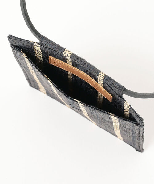 MAISON N.H PARIS（メゾンエヌアッシュパリ）の「MAISON N.H PARIS / ラフィア ミニショルダーバッグ（ショルダーバッグ・メンズ・その他1/イエロー/その他6/その他3/ブラック/その他5/その他/その他8/その他2/ブルー/その他7/その他4・ONE SIZE）」の15枚目の写真