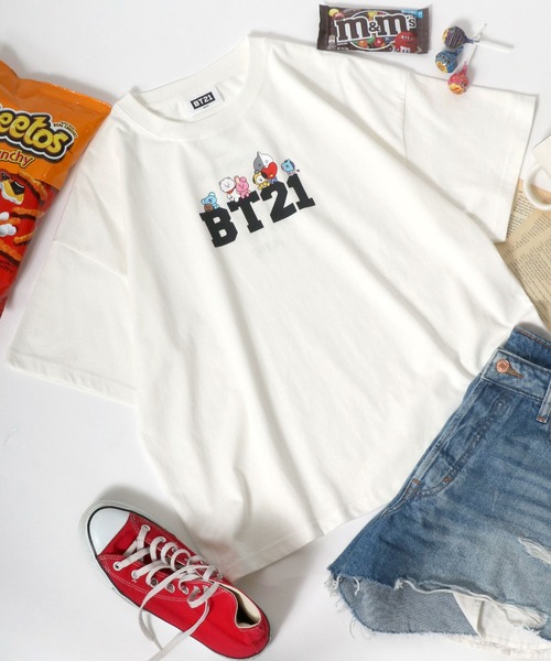 BT21（ビーティーイシビル）の「BT21◆ロゴプリントTシャツ（Tシャツ/カットソー・レディース・ホワイト/ブラック/ホワイト系その他/ブラック系その他・M）」の3枚目の写真