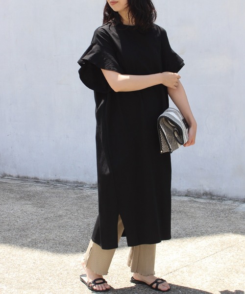 LAVEANGE（ラビアンジェ）の「ドライタッチ天竺 コットンワンピース（ワンピース・レディース・ブラック/ベージュ/パープル/オレンジ/アイボリー・M）」の2枚目の写真