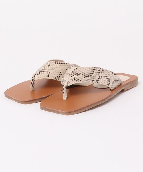 Fabby fabby（ファビィーファビィー）の「トングフラットサンダル（サンダル・レディース・ホワイト/ブラウン/ブラック/ベージュ・SS/MEDIUM/SMALL/LARGE）」の5枚目の写真