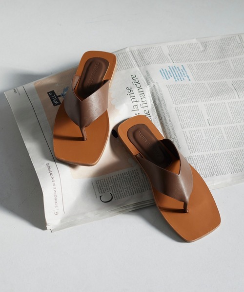 Fabby fabby（ファビィーファビィー）の「トングフラットサンダル（サンダル・レディース・ホワイト/ブラウン/ブラック/ベージュ・SS/MEDIUM/SMALL/LARGE）」の10枚目の写真