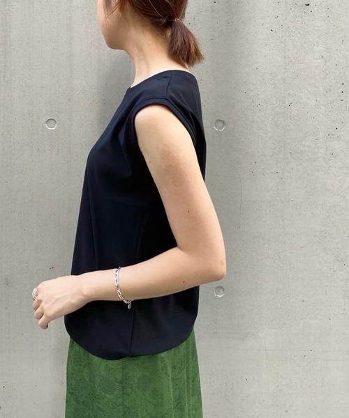 RIVE DROITE（リヴドロワ）の「クールタッチノースリカットソー（Tシャツ/カットソー・レディース・ブラック/オフホワイト/カーキ・FREE）」の3枚目の写真