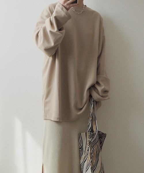 ISOOK（アイスー）の「オーバーサイズロンT / レイヤード ルーズトップス  5色展開（Tシャツ/カットソー・レディース・ホワイト/ブラック/アイボリー/ベージュ/ブラウン・FREE）」の5枚目の写真