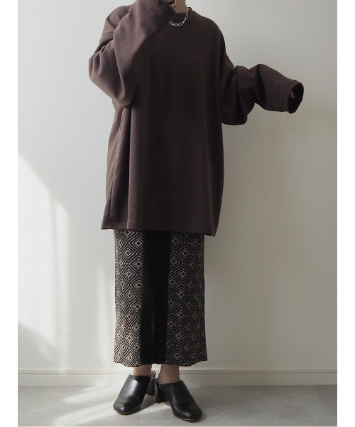 ISOOK（アイスー）の「オーバーサイズロンT / レイヤード ルーズトップス  5色展開（Tシャツ/カットソー・レディース・ホワイト/ブラック/アイボリー/ベージュ/ブラウン・FREE）」の7枚目の写真