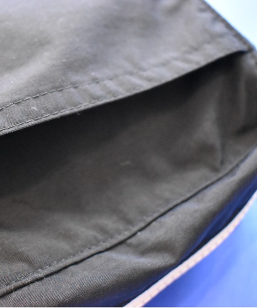 THEATRE PRODUCTS（シアタープロダクツ）の「SEASIDEスクエアショルダー（ショルダーバッグ・レディース・ブラック/ピンク/パープル/ベージュ/レッド・FREE）」の9枚目の写真