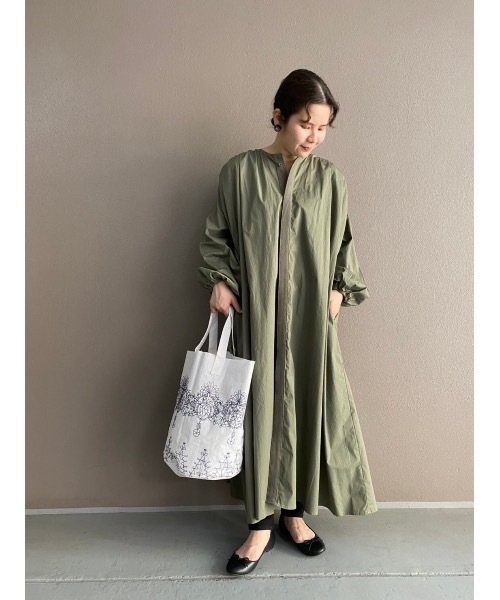 BEARDSLEY（ビアズリー）の「ギャザーハオリワンピース（シャツワンピース・レディース・カーキ/ダークグレー・FREE）」の9枚目の写真