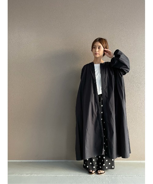 BEARDSLEY（ビアズリー）の「ギャザーハオリワンピース（シャツワンピース・レディース・カーキ/ダークグレー・FREE）」の6枚目の写真