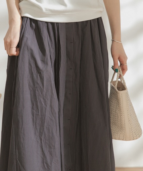 FORK&SPOON（フォークアンドスプーン）の「FORK&SPOON　シャツテイルギャザースカート（スカート・レディース・チャコールグレー/ライトブルー/ブラック・ONE）」の15枚目の写真