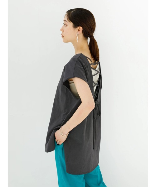 koe（コエ）の「バックレースアップフレンチスリーブＴ＊（Tシャツ/カットソー・レディース・サックスブルー/チャコールグレー/ベージュ・FREE）」の8枚目の写真