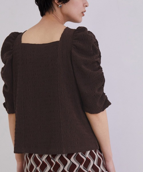 MADEMOISELLE ROPE'（マドモアゼル ロペ）の「【前後2WAY】パフスリーブシャーリングプルオーバー（Tシャツ/カットソー・レディース・ブラック/キナリ/ブラウン・38）」の13枚目の写真