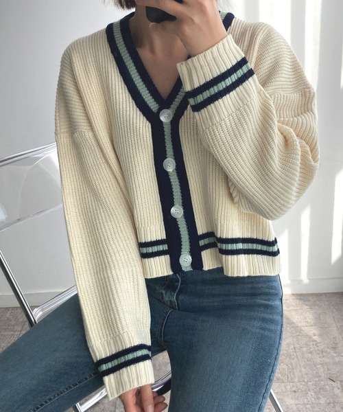 fd style（エフディ スタイル）の「【Chuzchuz】ルーズフィットVネックショートカーディガン（カーディガン/ボレロ・レディース・アイボリー/ミント/ライトパープル・FREE）」の2枚目の写真