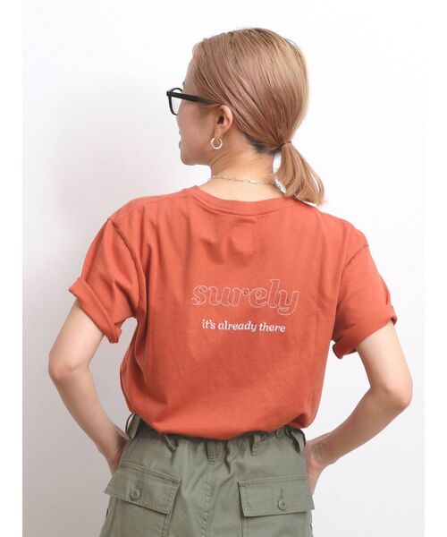 Ungrid(アングリッド)の「バックエンブロイダリーTee(Tシャツ/カットソー・レディース・オフホワイト/ブラック/ベージュ/オレンジ・FREE)」の4枚目の写真