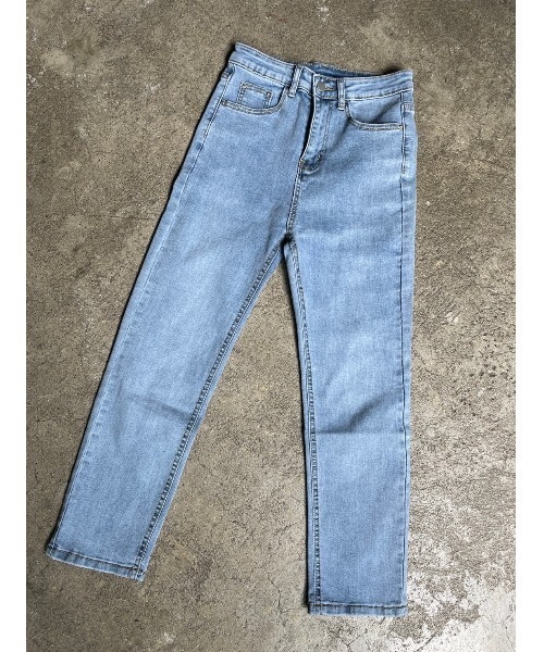 DAIS-Y（デイジー）の「低身長さん向けストレッチストレートデニムPT（デニムパンツ・レディース・ライトブルー・SMALL）」の13枚目の写真