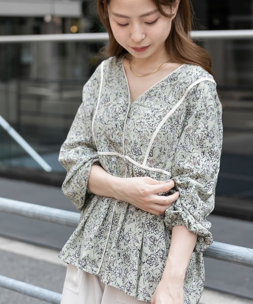 URBAN RESEARCH Sonny Label（アーバンリサーチサニーレーベル）の「ボーホーフラワーブラウス（シャツ/ブラウス・レディース・ブラック/カーキ/イエロー・FREE）」の9枚目の写真