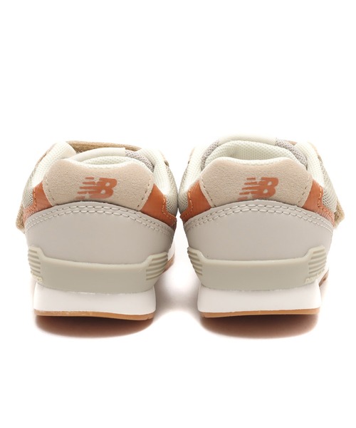 NEW BALANCE（ニューバランス）の「New Balance IZ996OG3 / ニューバランス IZ996OG3（スニーカー・キッズ・ベージュ・13.0cm/14.0cm/12.0cm/16.0cm/15.0cm）」の6枚目の写真