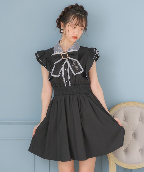 ワンピースロゴリボンブローチ肩フリルワンピース ワンピース Rojita ロジータ のファッション