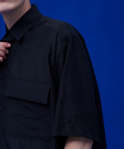 UNITED TOKYO(ユナイテッドトウキョウ)の「シアーミリタリー半袖シャツ(シャツ/ブラウス・メンズ・ブラック/ブラウン/イエロー・1/2)」の11枚目の写真