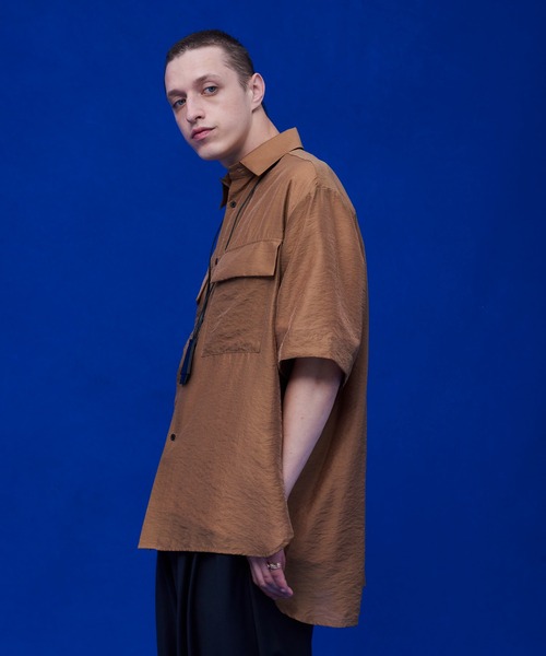 UNITED TOKYO(ユナイテッドトウキョウ)の「シアーミリタリー半袖シャツ(シャツ/ブラウス・メンズ・ブラック/ブラウン/イエロー・1/2)」の17枚目の写真