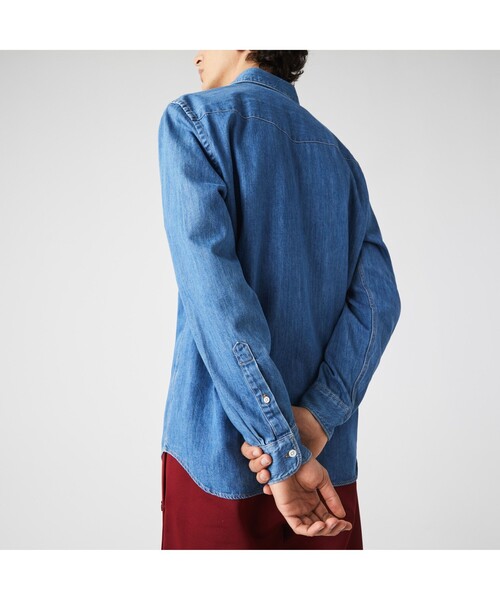 LACOSTE（ラコステ）の「ライトウェイトオーガニックコットン デニムシャツ（シャツ/ブラウス・メンズ・ブルー/インディゴブルー・41/40/38/39）」の3枚目の写真