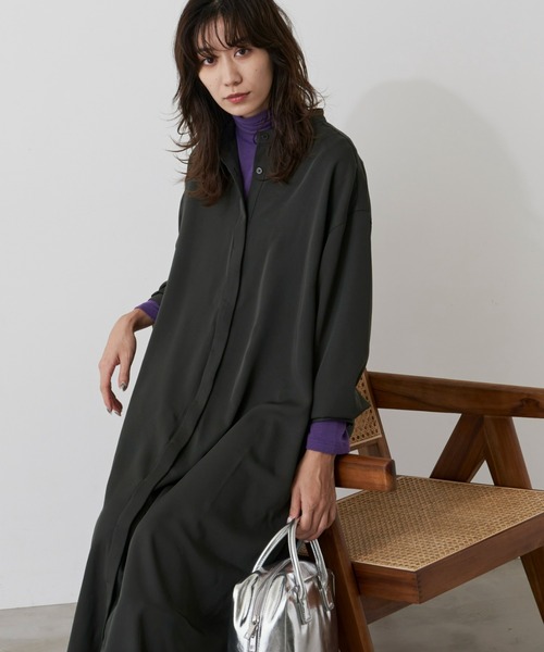 Auntie Rosa Holiday（アンティローザホリデー）の「バンドカラーシャツワンピース（シャツワンピース・レディース・カーキ/キャメル/チェック・FREE）」の2枚目の写真