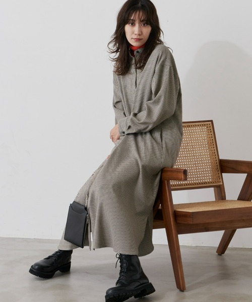 Auntie Rosa Holiday（アンティローザホリデー）の「バンドカラーシャツワンピース（シャツワンピース・レディース・カーキ/キャメル/チェック・FREE）」の7枚目の写真