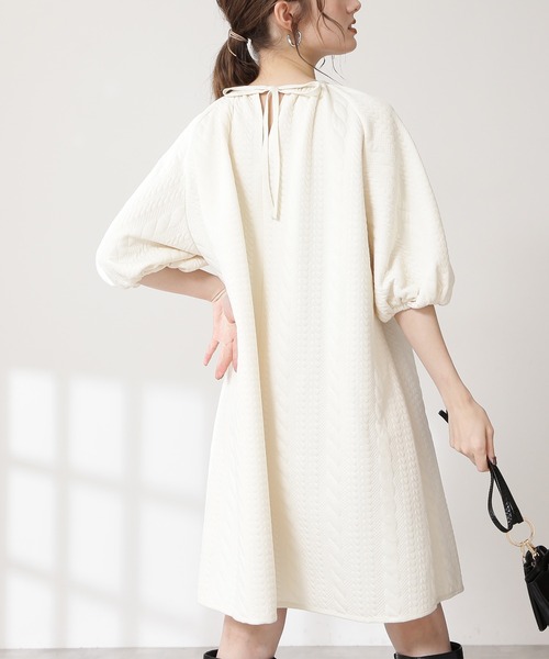 N.(N. Natural Beauty Basic)(エヌエヌナチュラルビューティーベーシック)の「◆膨れジャガードワンピース(ワンピース・レディース・ブラック/クリーム・MEDIUM)」の8枚目の写真