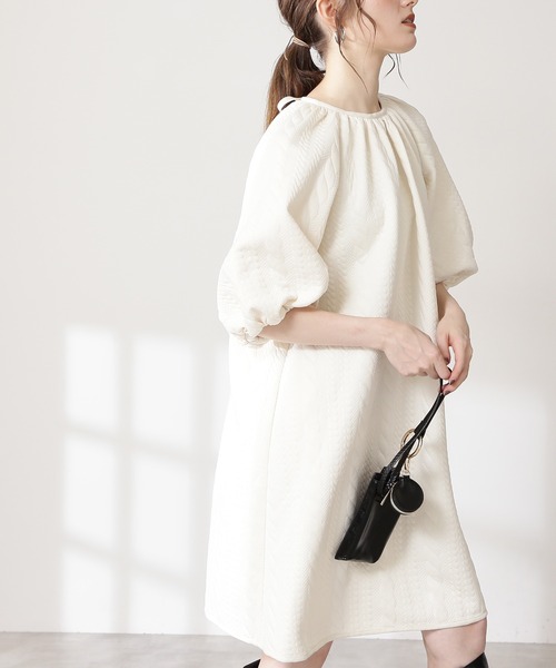N.(N. Natural Beauty Basic)(エヌエヌナチュラルビューティーベーシック)の「◆膨れジャガードワンピース(ワンピース・レディース・ブラック/クリーム・MEDIUM)」の5枚目の写真