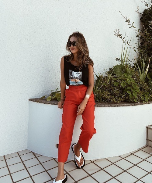 esutoreja(エストレジャ)の「The City and the Beachタンクトップ(タンクトップ・レディース・ホワイト/ブラック・FREE)」の5枚目の写真