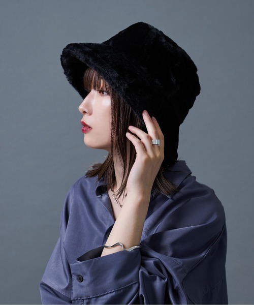 Ellno Loset(エルノロゼット)の「フェイクファーバケットハット(ハット・レディース・ブラック・FREE)」の1枚目の写真
