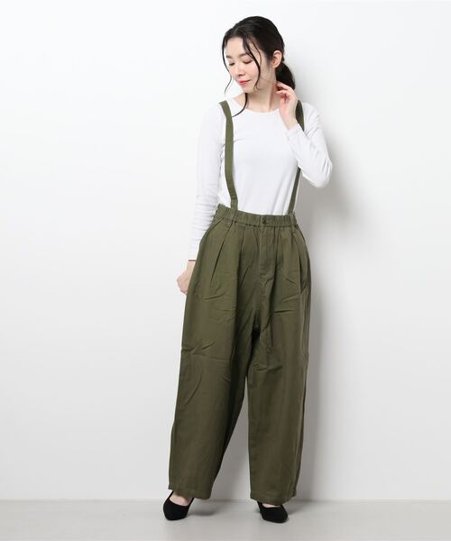 CRAFT STANDARD BOUTIQUE(クラフトスタンダードブティック)の「サスペンダー付きバルーンタックパンツ *(その他パンツ・レディース・ブラック/ベージュ/カーキ・M/L)」の8枚目の写真