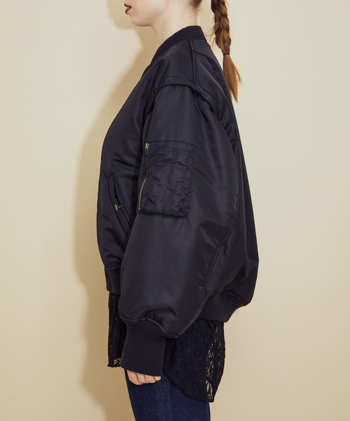 MADEMOISELLE ROPE'(マドモアゼル ロペ)の「【2WAY】 MA-1ブルゾン(MA-1・レディース・ブラック/カーキ・38)」の4枚目の写真
