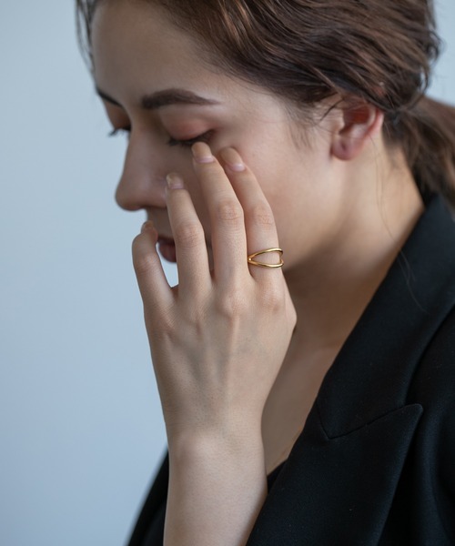 PAS TIERRA（パティエラ）の「【Lien】シンプルツインリング（リング・レディース・シルバー/イエローゴールド・#15/#13/#11）」の6枚目の写真