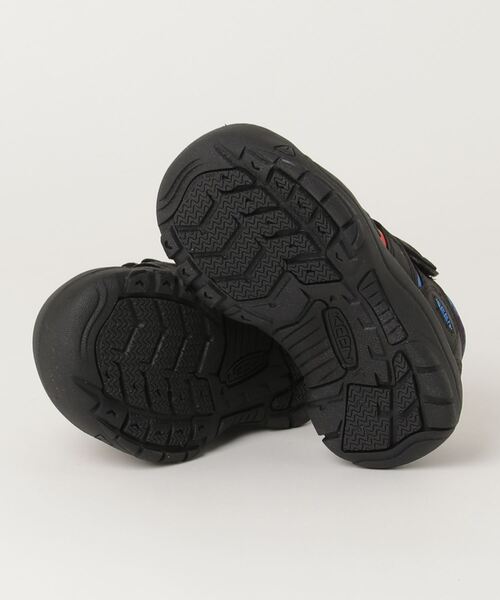 KEEN（キーン）の「NEWPORT SHOE / ニューポート シュー / キッズ スニーカー（スニーカー・キッズ・レインボー・18cm/15cm/16cm/19.5cm/17cm/18.5cm）」の2枚目の写真