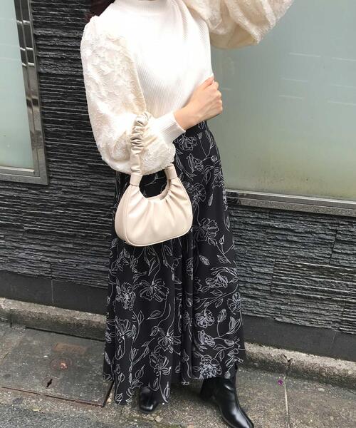 INGNI(イング)の「線画調フレア/スカート(スカート・レディース・オフホワイト/ブルー/ブラック・FREE)」の1枚目の写真