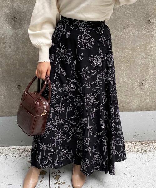 INGNI(イング)の「線画調フレア/スカート(スカート・レディース・オフホワイト/ブルー/ブラック・FREE)」の13枚目の写真